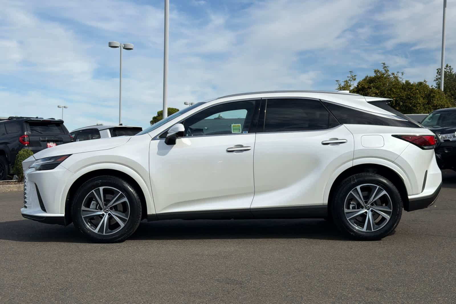 Certified 2024 Lexus RX 350 Premium w/ Accessory Package (Z1) FWD image 9