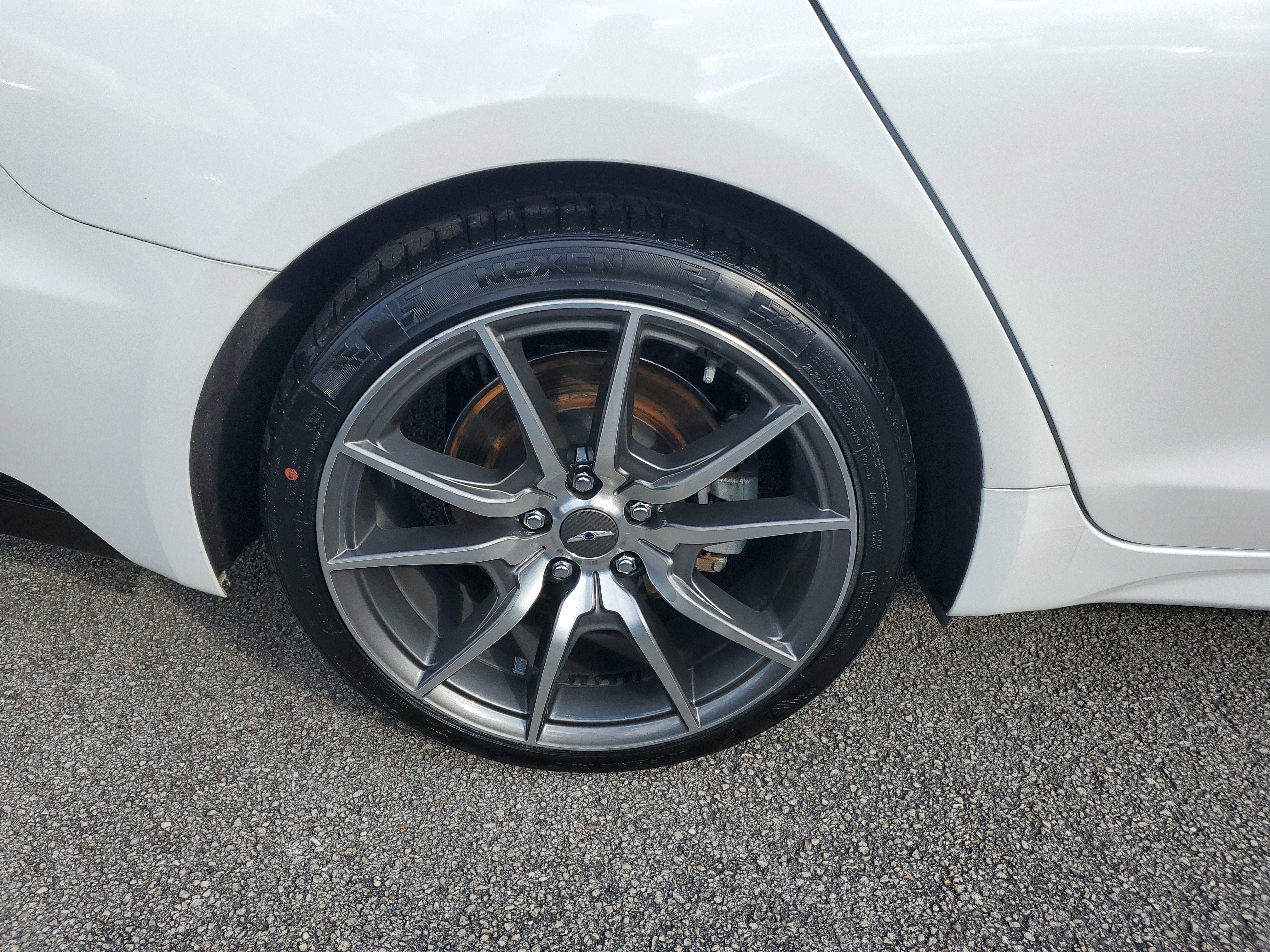 Used 2023 Genesis G70 2.0T image 7