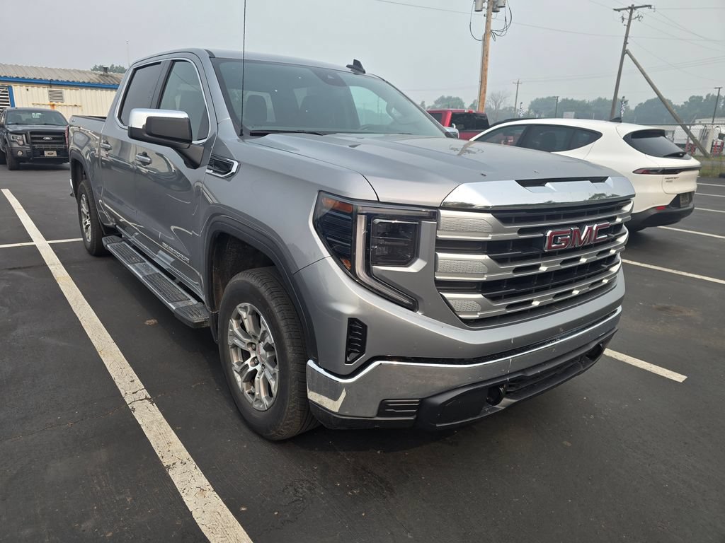 Used 2024 GMC Sierra 1500 SLE AWD/4WD image 2