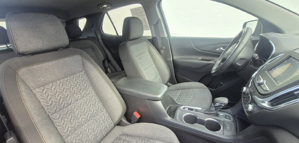 Used 2024 Chevrolet Equinox LT AWD/4WD image 4