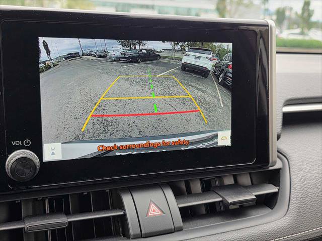 Used 2025 Toyota RAV4 LE AWD/4WD image 28