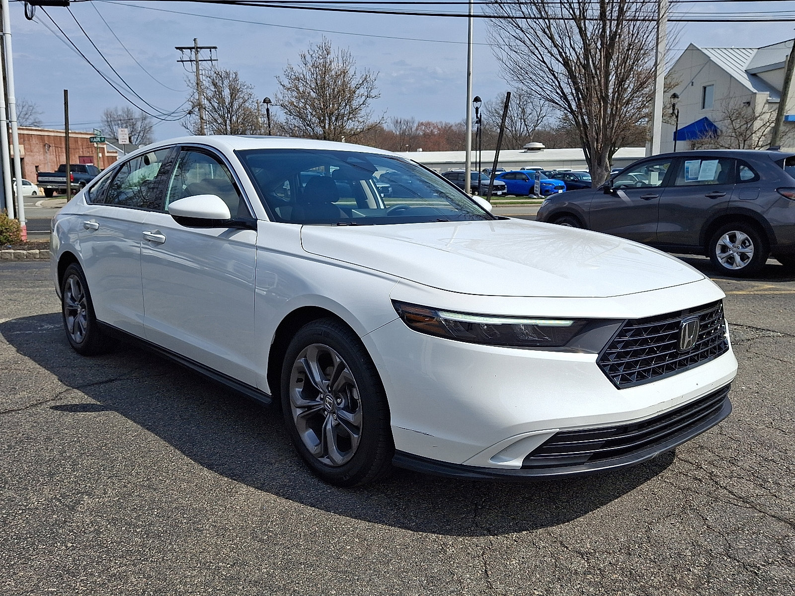 Certified 2023 Honda Accord EX image 5