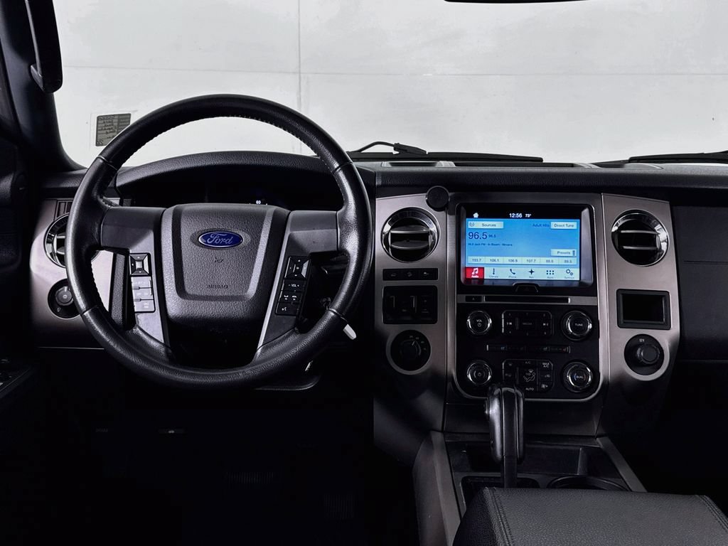 Used 2016 Ford Expedition XLT w/ Equipment Group 202A AWD/4WD image 29