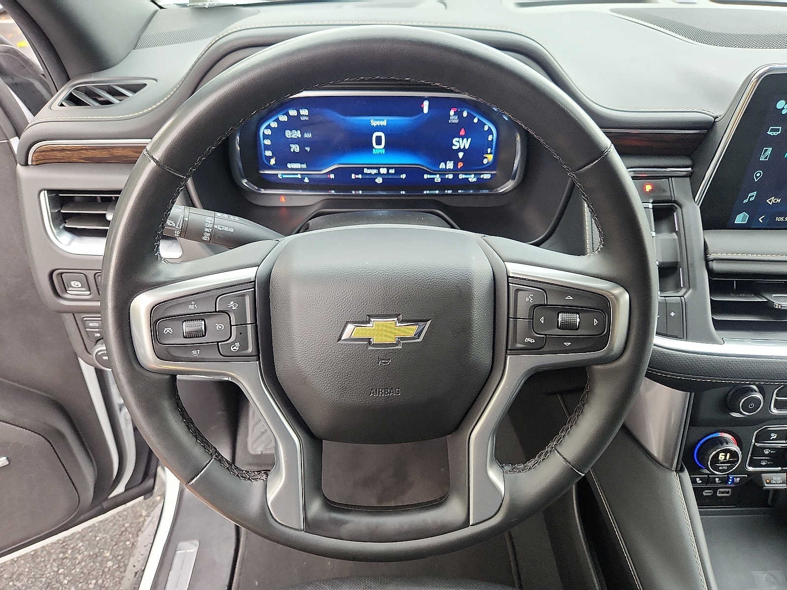 Used 2024 Chevrolet Tahoe Premier AWD/4WD image 19
