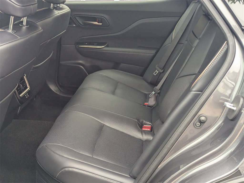 Used 2024 Toyota Crown Limited image 28