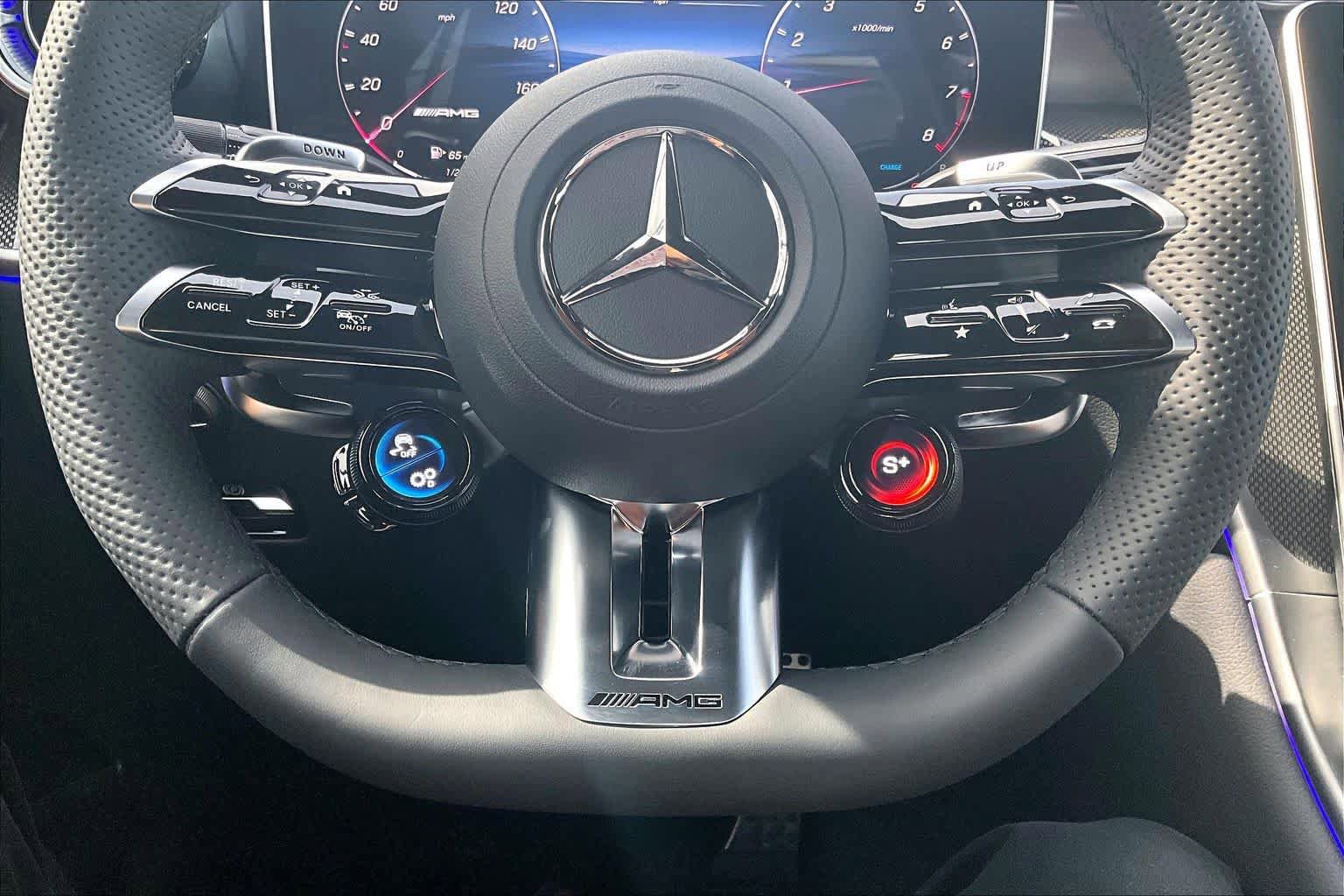 New 2026 Mercedes-Benz GLC 43 AMG 4MATIC Coupe image 14