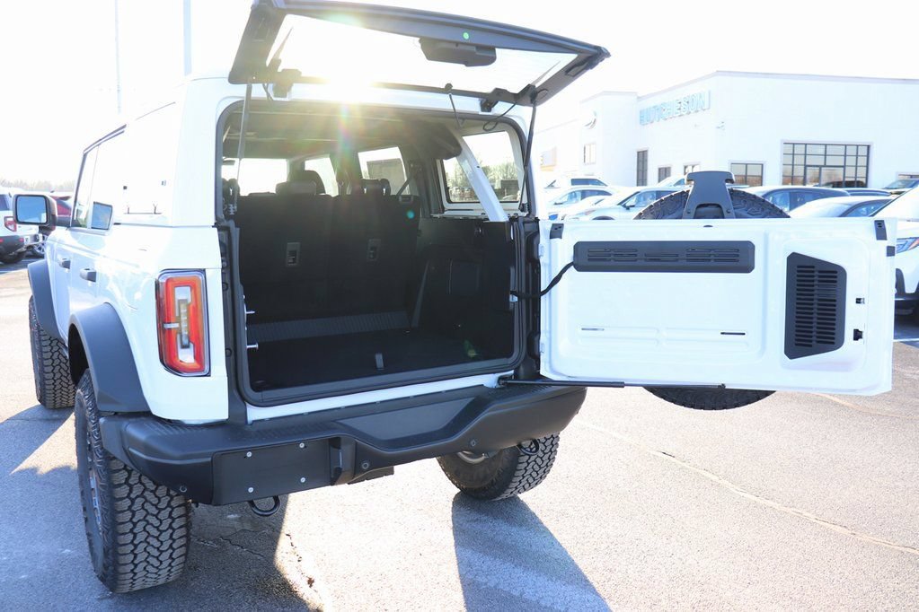 New 2025 Ford Bronco Badlands w/ Sasquatch Package image 11