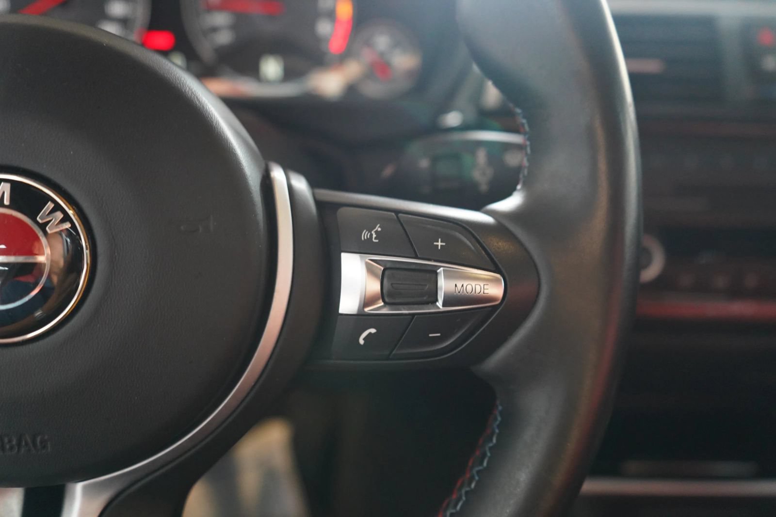 Used 2017 BMW M4 Coupe RWD image 12