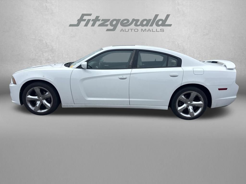 Used 2012 Dodge Charger SXT w/ Rallye Appearance Group RWD image 2
