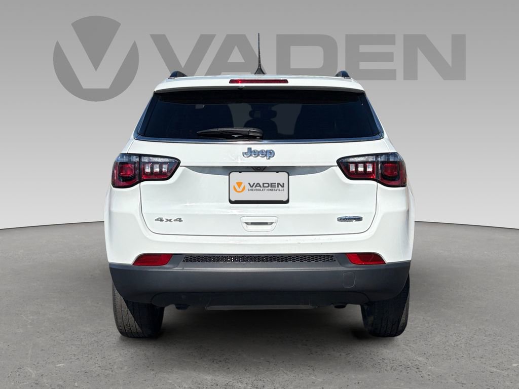 Used 2024 Jeep Compass Latitude image 19