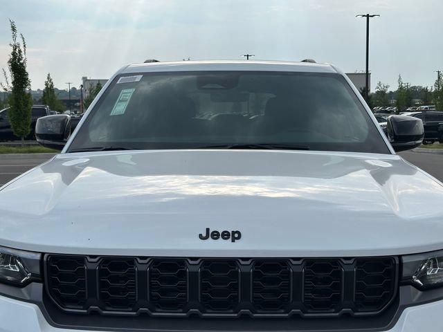 New 2027 Jeep Grand Cherokee Altitude AWD/4WD image 41