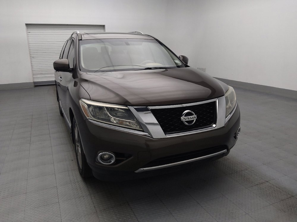 Used 2015 Nissan Pathfinder Platinum w/ Family Entertainment Package FWD image 14