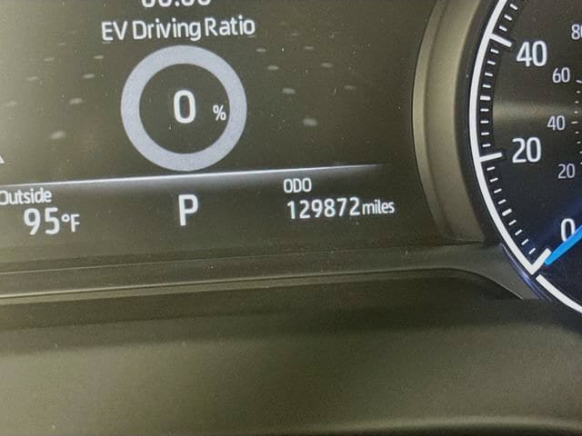 Used 2021 Toyota Venza Limited w/ Carpet Mat Package (TMS) AWD/4WD image 12