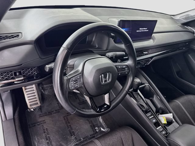 Used 2023 Honda Accord Sport image 9