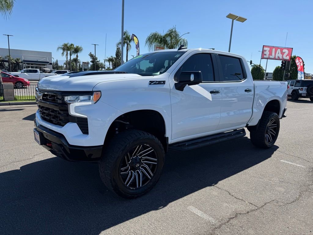 Used 2024 Chevrolet Silverado 1500 LT Trail Boss w/ LT Trail Boss Premium Package image 3