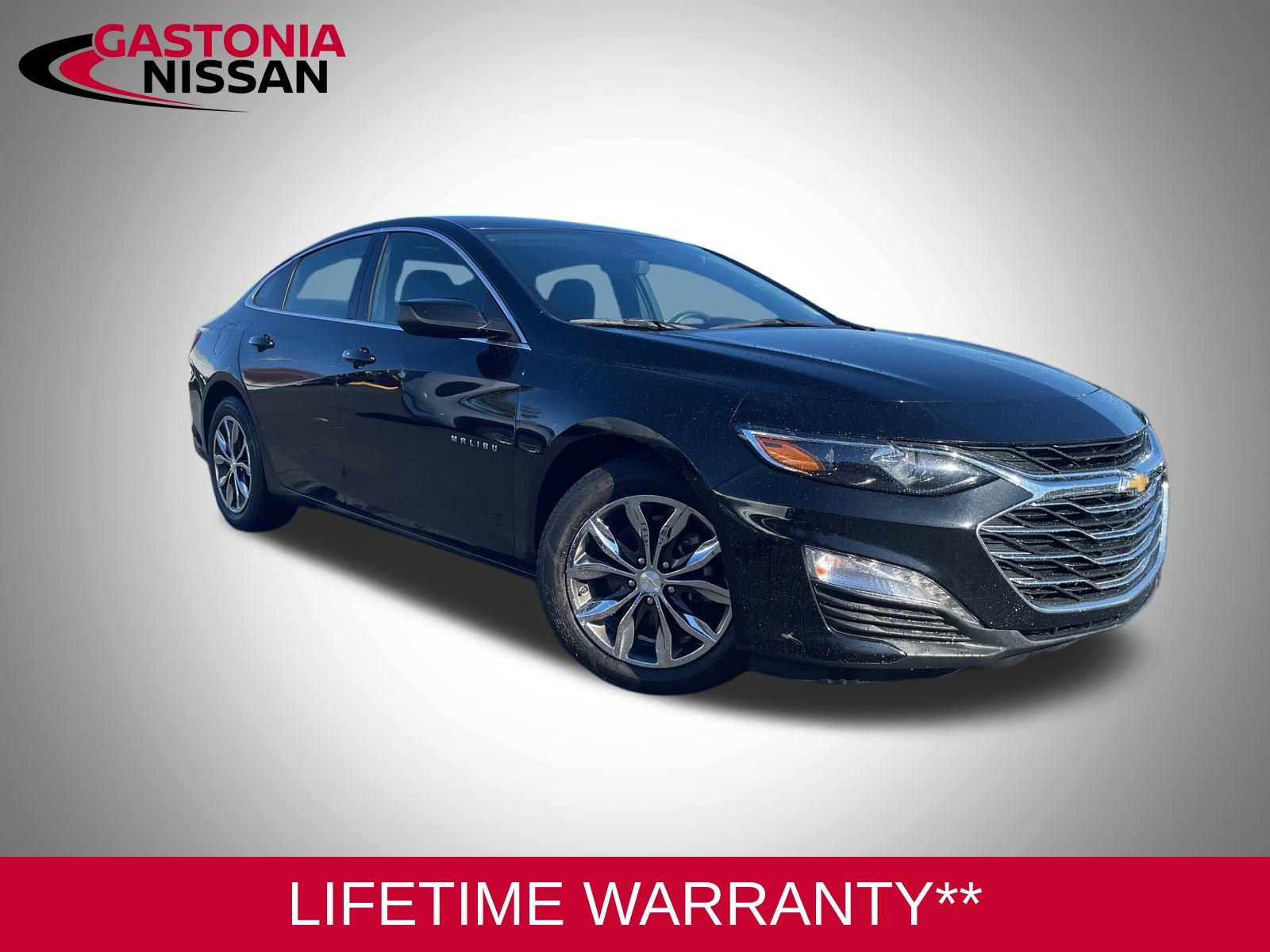 Used 2023 Chevrolet Malibu LT image 2