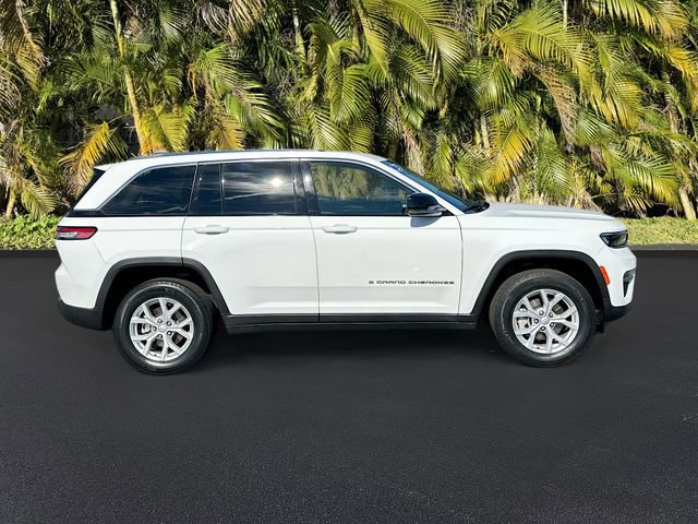 Used 2023 Jeep Grand Cherokee Limited image 4