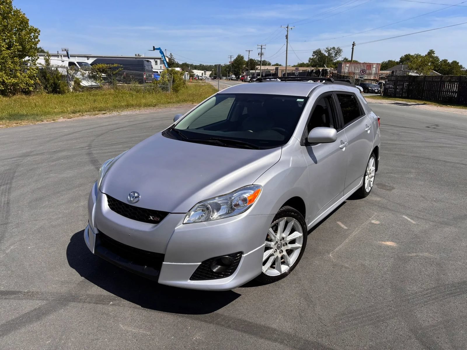 Used 2009 Toyota Matrix XRS w/ All Weather Guard Pkg FWD image 2