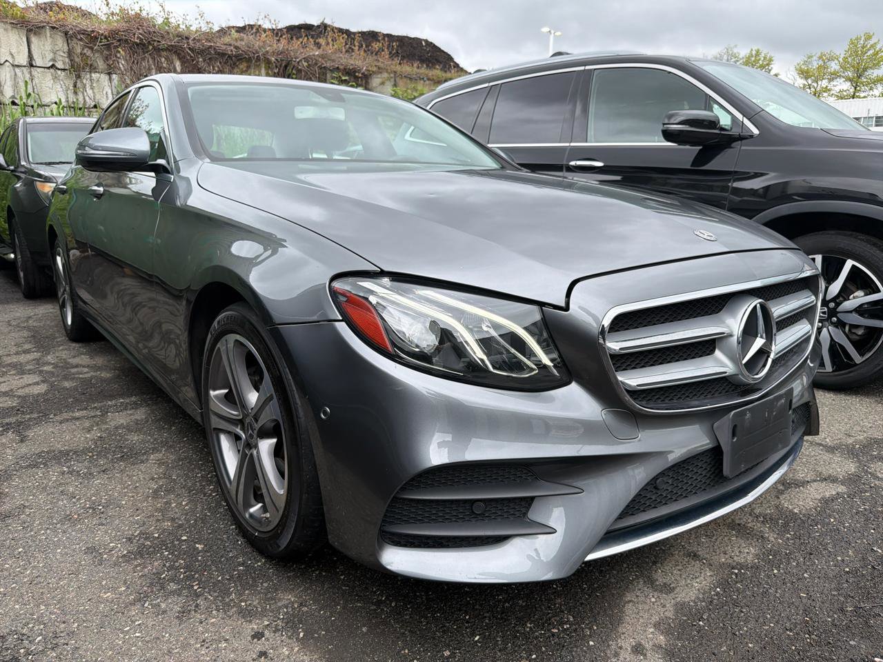 Used 2018 Mercedes-Benz E 300 4MATIC image 3