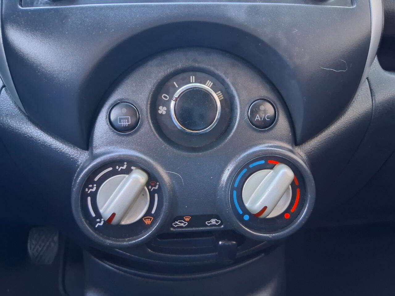 Used 2014 Nissan Versa Note S FWD image 16