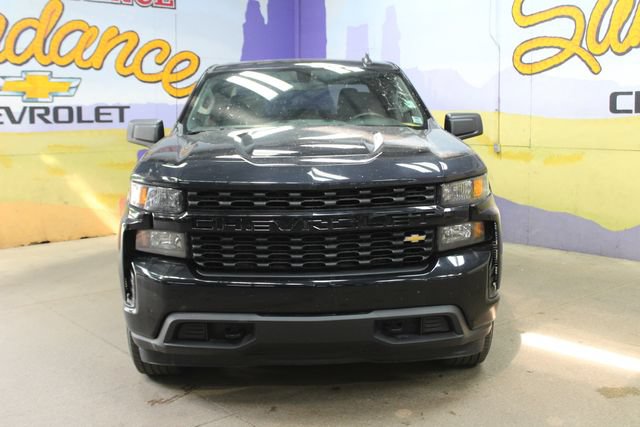 Used 2019 Chevrolet Silverado 1500 Custom w/ Custom Value Package AWD/4WD image 3