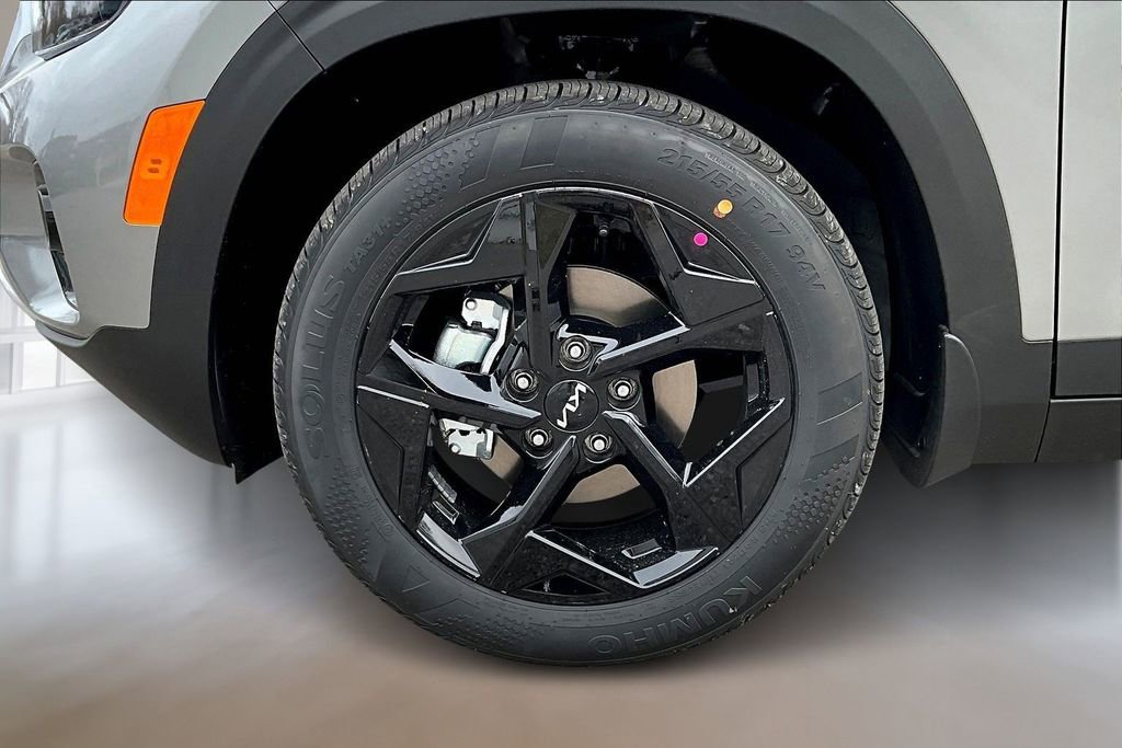 New 2026 Kia Seltos EX FWD image 12