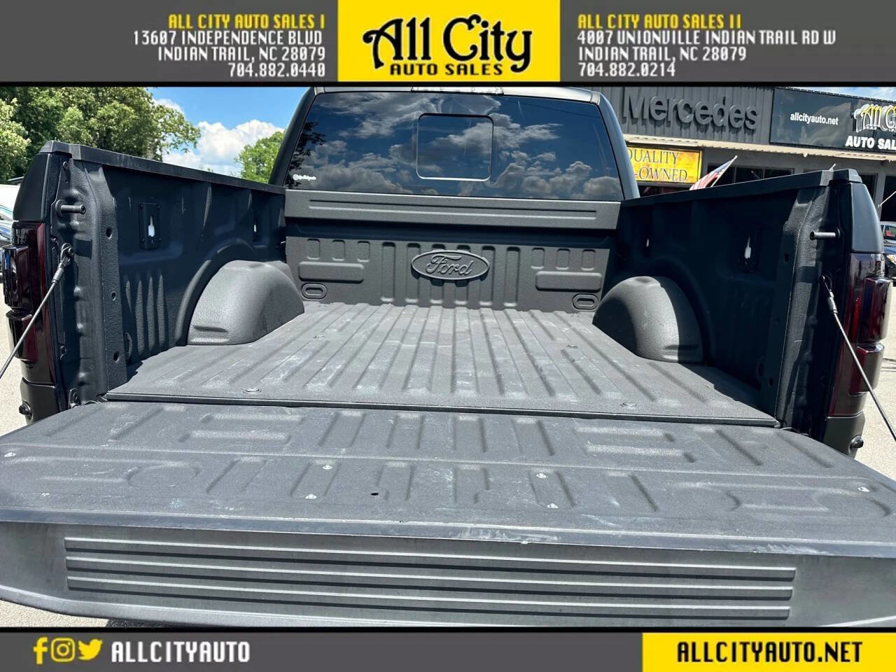 Used 2020 Ford F150 Raptor w/ Equipment Group 802A Luxury AWD/4WD image 30