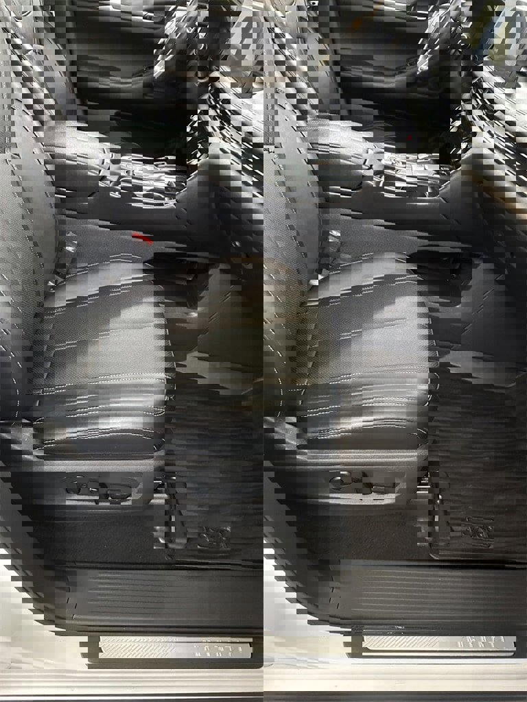 Used 2023 INFINITI QX60 Luxe image 47