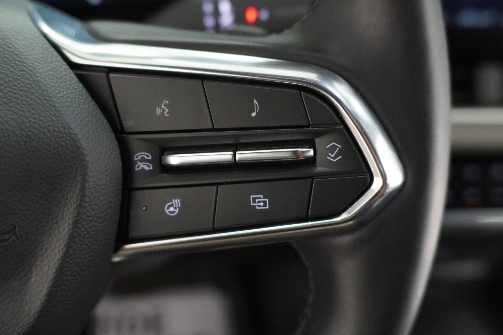 Used 2025 Chevrolet Equinox LT w/ Convenience Package II FWD image 10