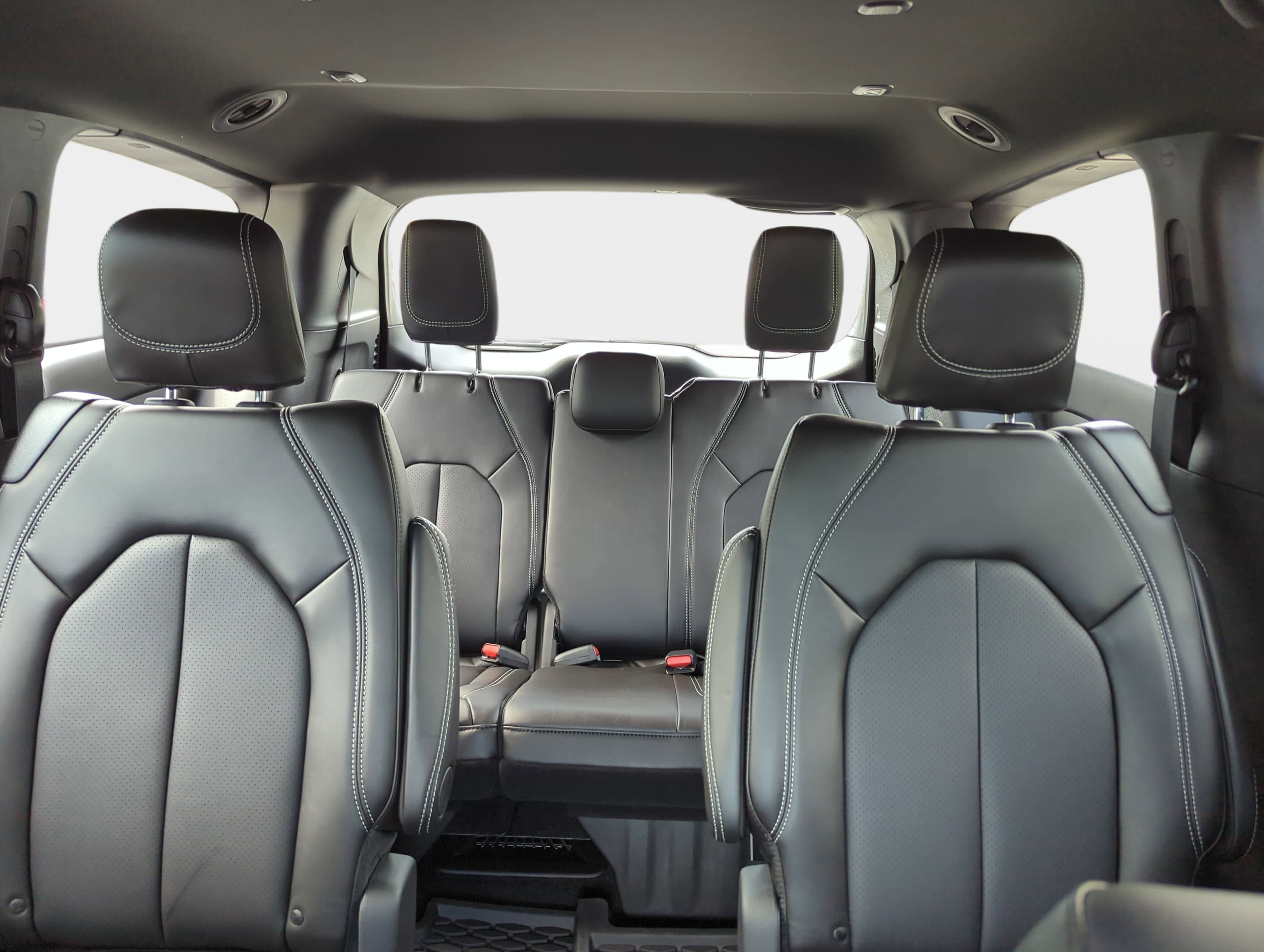 New 2027 Chrysler Pacifica Select AWD/4WD image 32