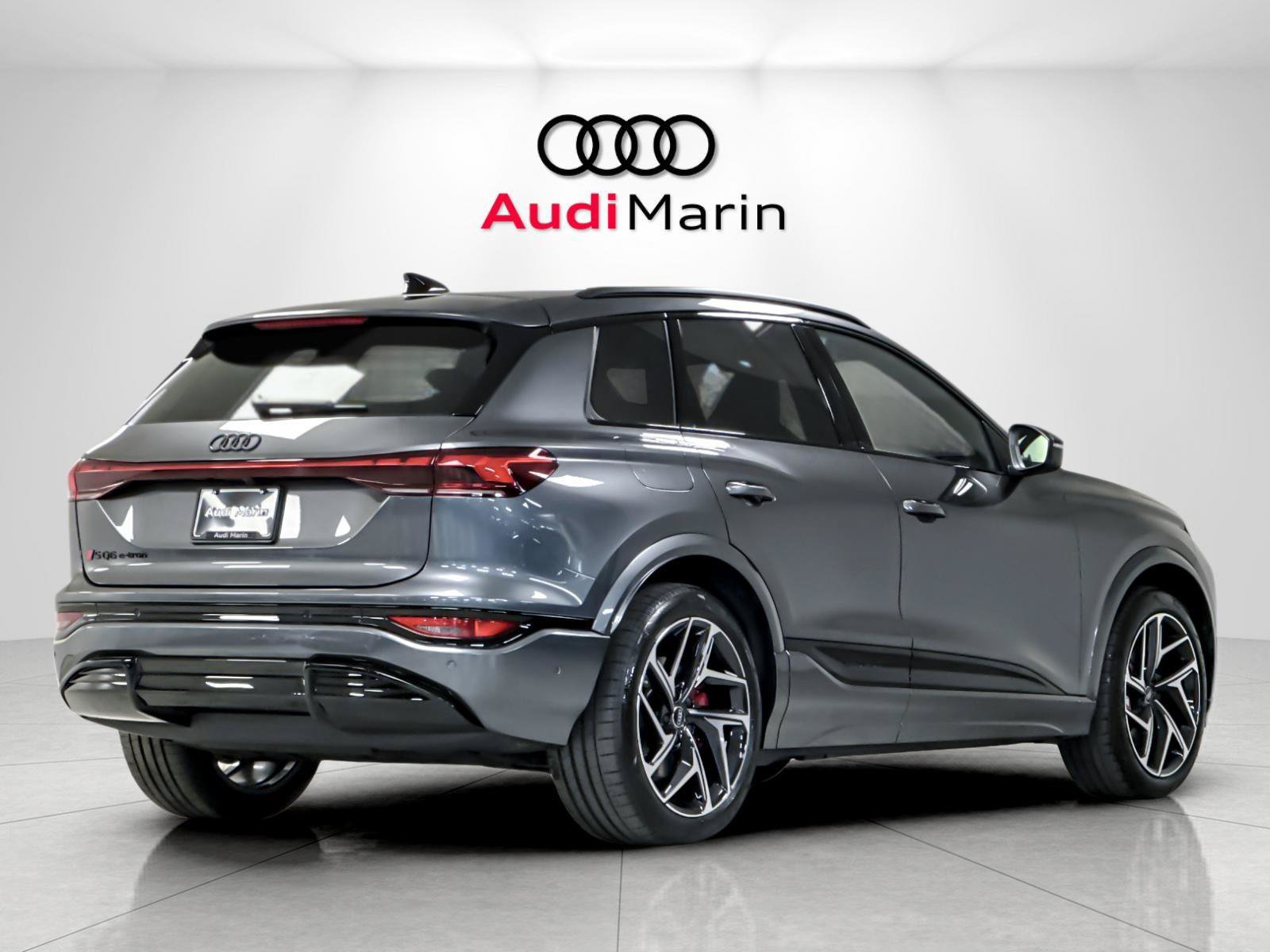 New 2027 Audi SQ6 e-tron Premium Plus AWD/4WD image 5
