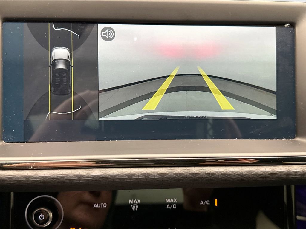 Used 2023 Land Rover Range Rover Evoque R-Dynamic S image 15