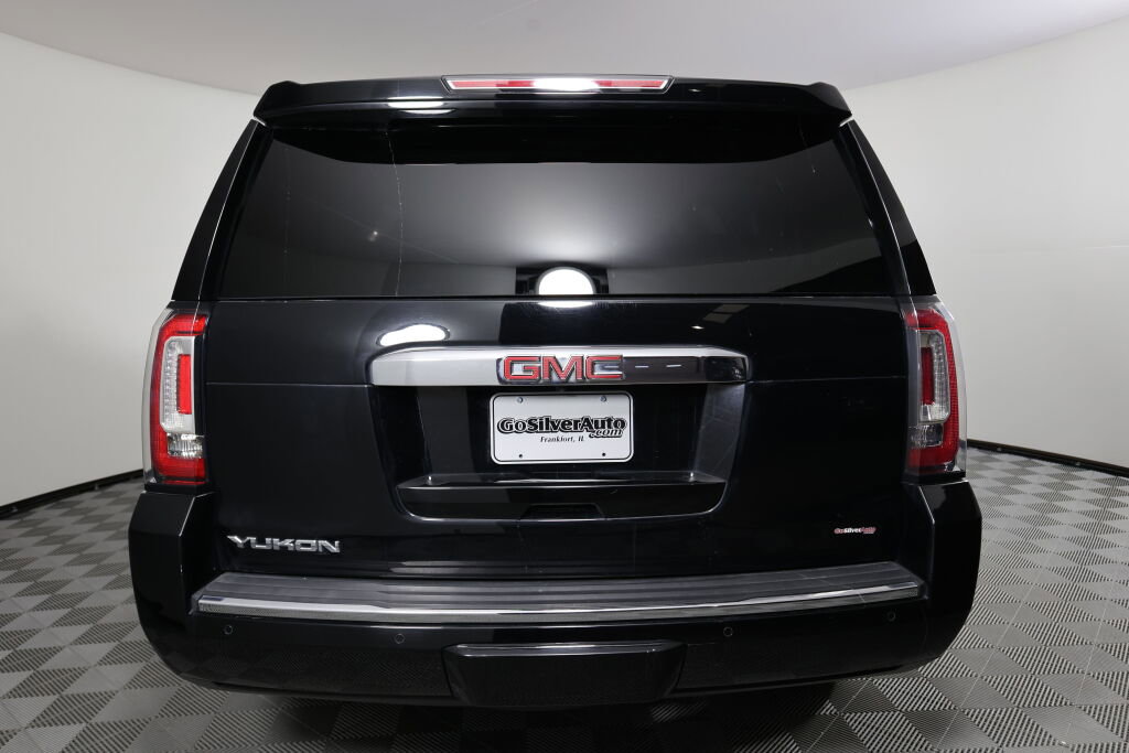 Used 2018 GMC Yukon Denali w/ Denali Ultimate Package image 3