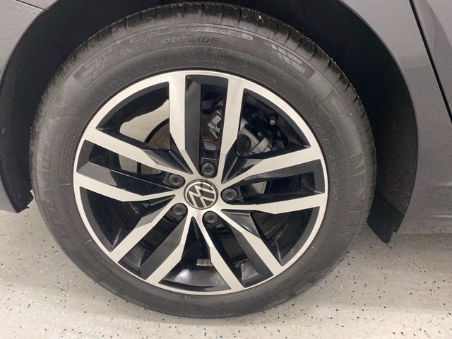 Used 2026 Volkswagen Jetta SE FWD image 5