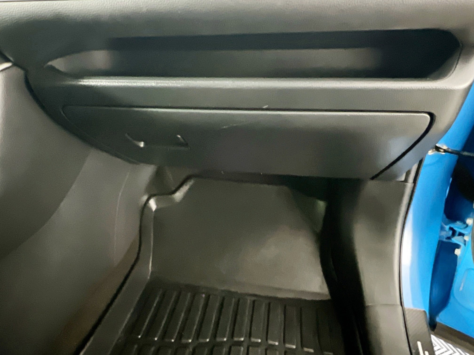 Used 2019 Toyota RAV4 LE image 34