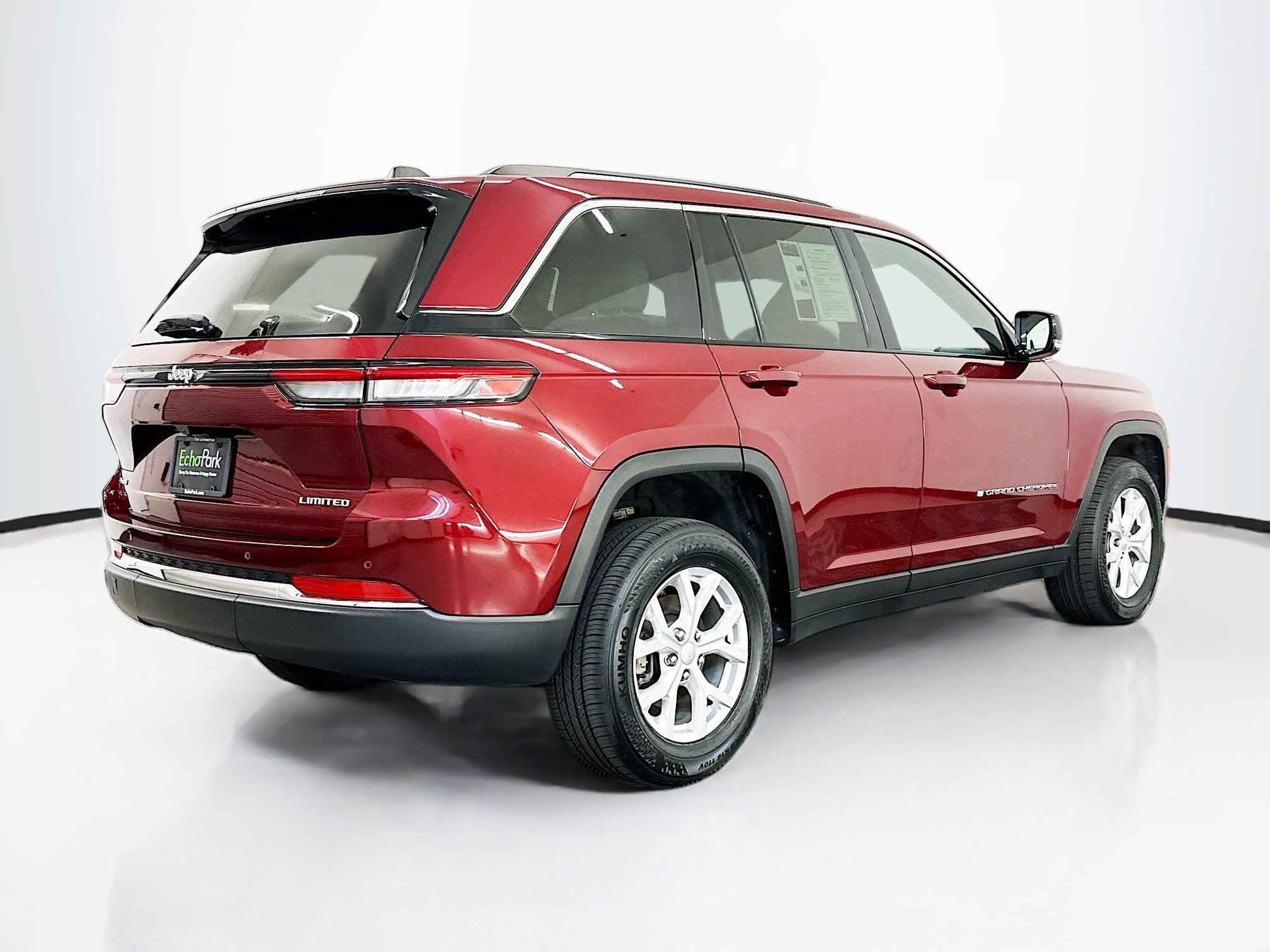 Used 2023 Jeep Grand Cherokee Limited AWD/4WD image 9