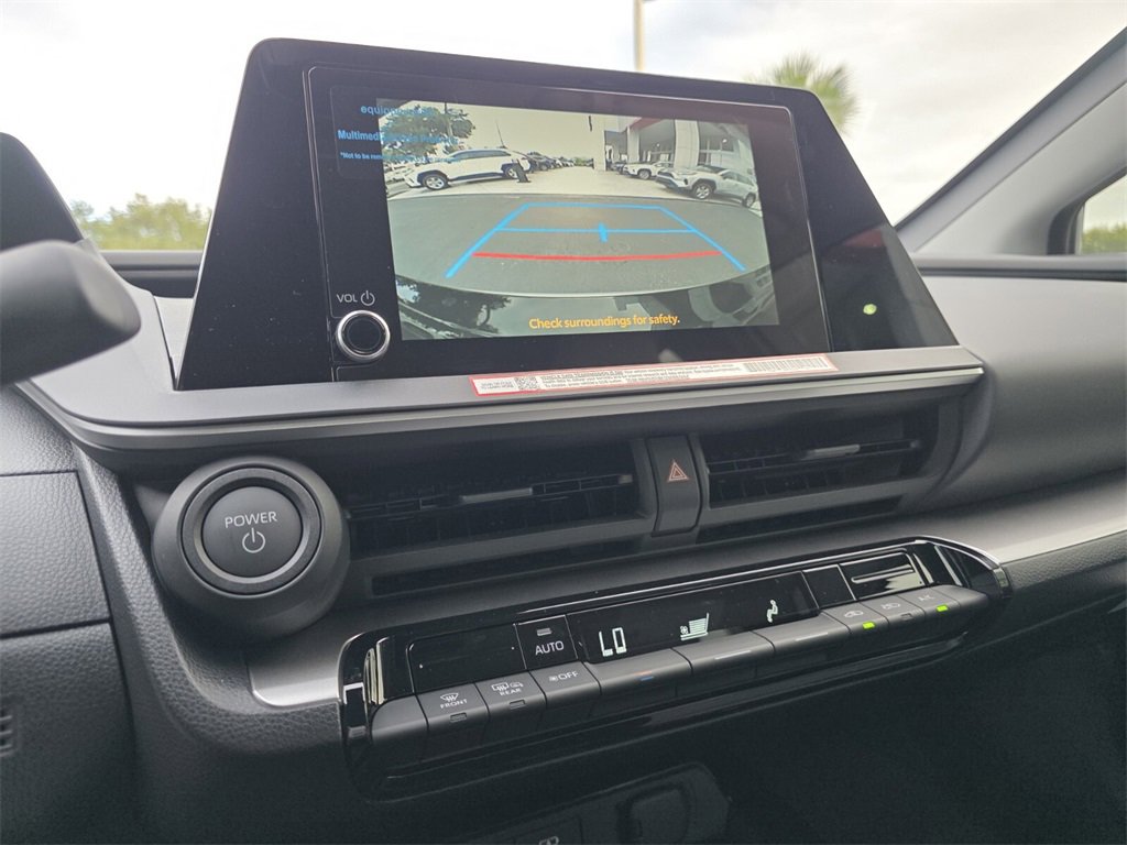 New 2026 Toyota Prius LE image 32