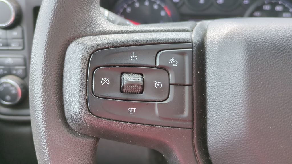 Used 2023 Chevrolet Silverado 1500 Custom image 21