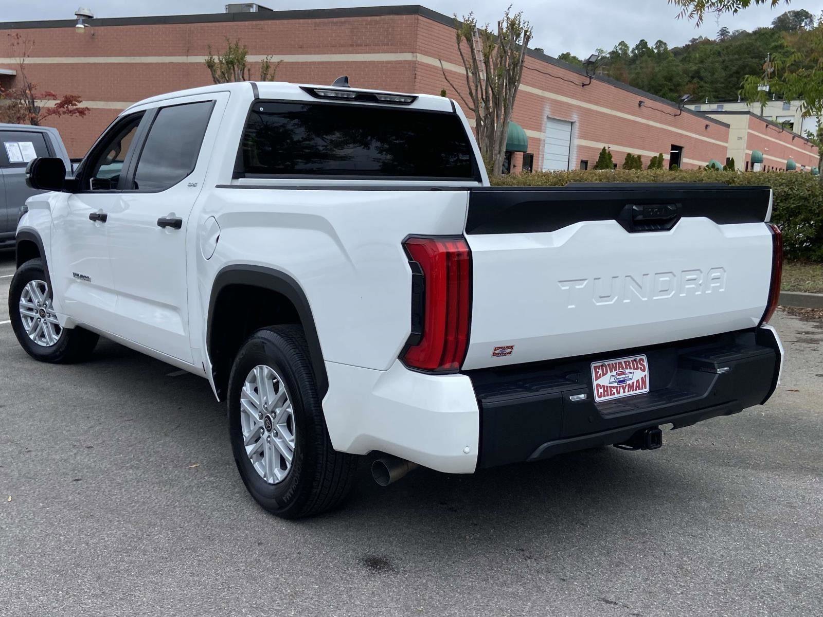 Used 2024 Toyota Tundra SR5 w/ SR5 Convenience Package image 25
