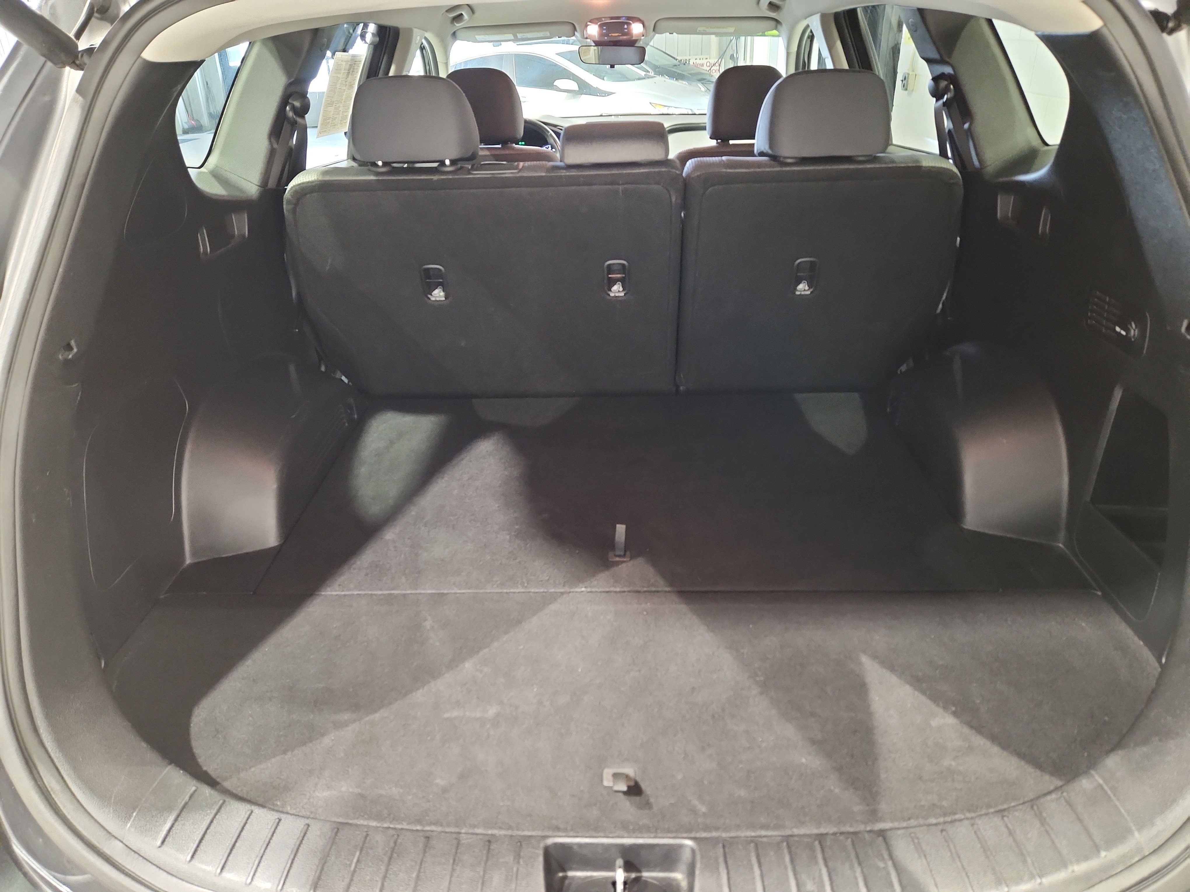 Used 2023 Hyundai Santa Fe SEL image 16