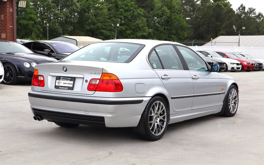 Used 2001 BMW 330i Sedan image 7