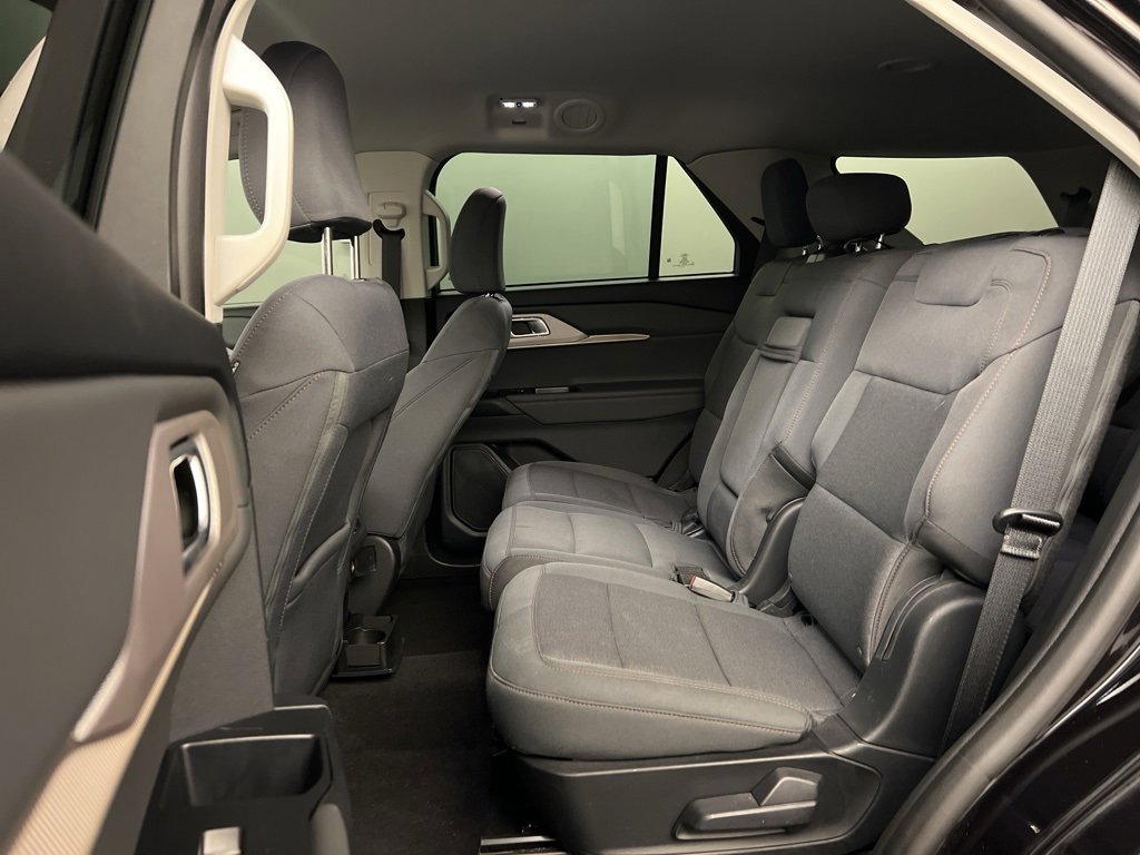 Certified 2025 Ford Explorer Active image 29