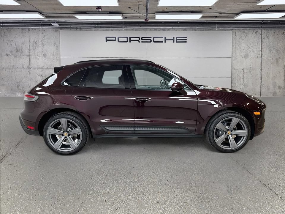 New 2026 Porsche Macan AWD/4WD image 8