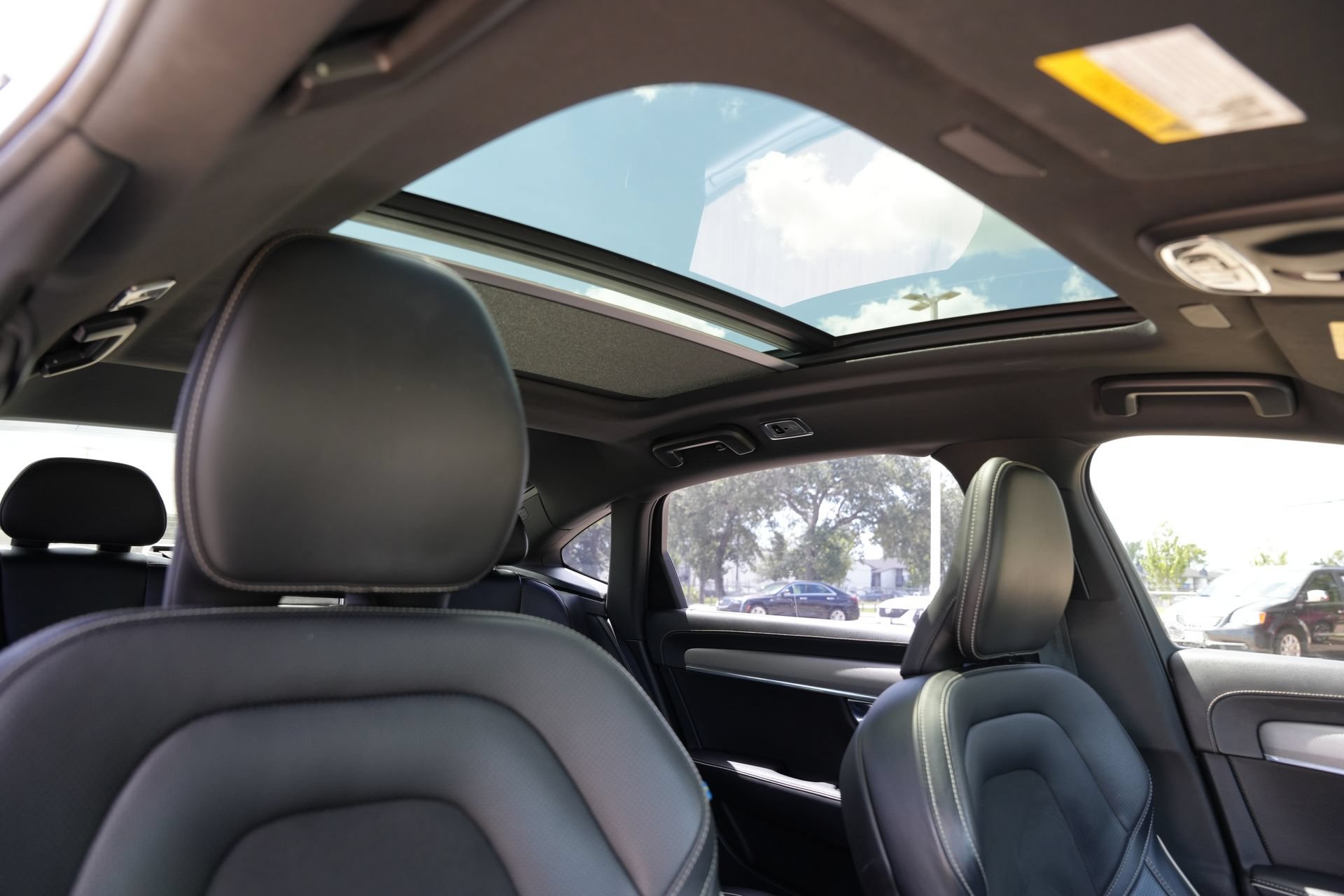 Used 2021 Volvo S90 T6 R-Design w/ Advanced Package AWD/4WD image 22