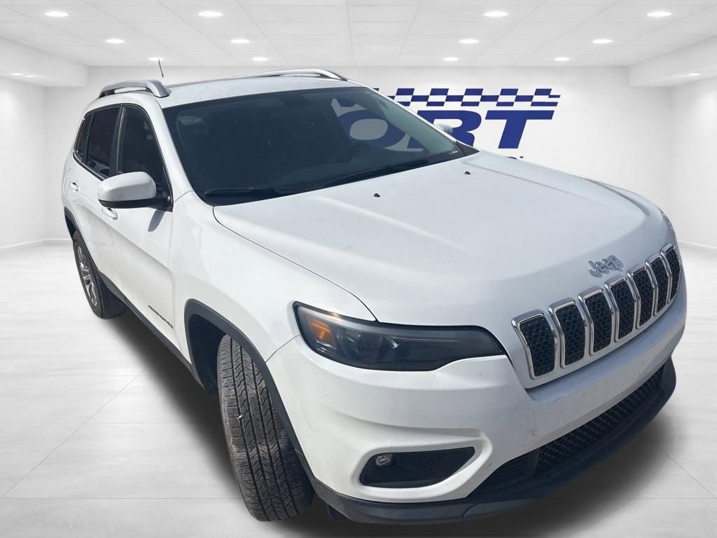 Used 2019 Jeep Cherokee Latitude Plus w/ Cold Weather Group image 3