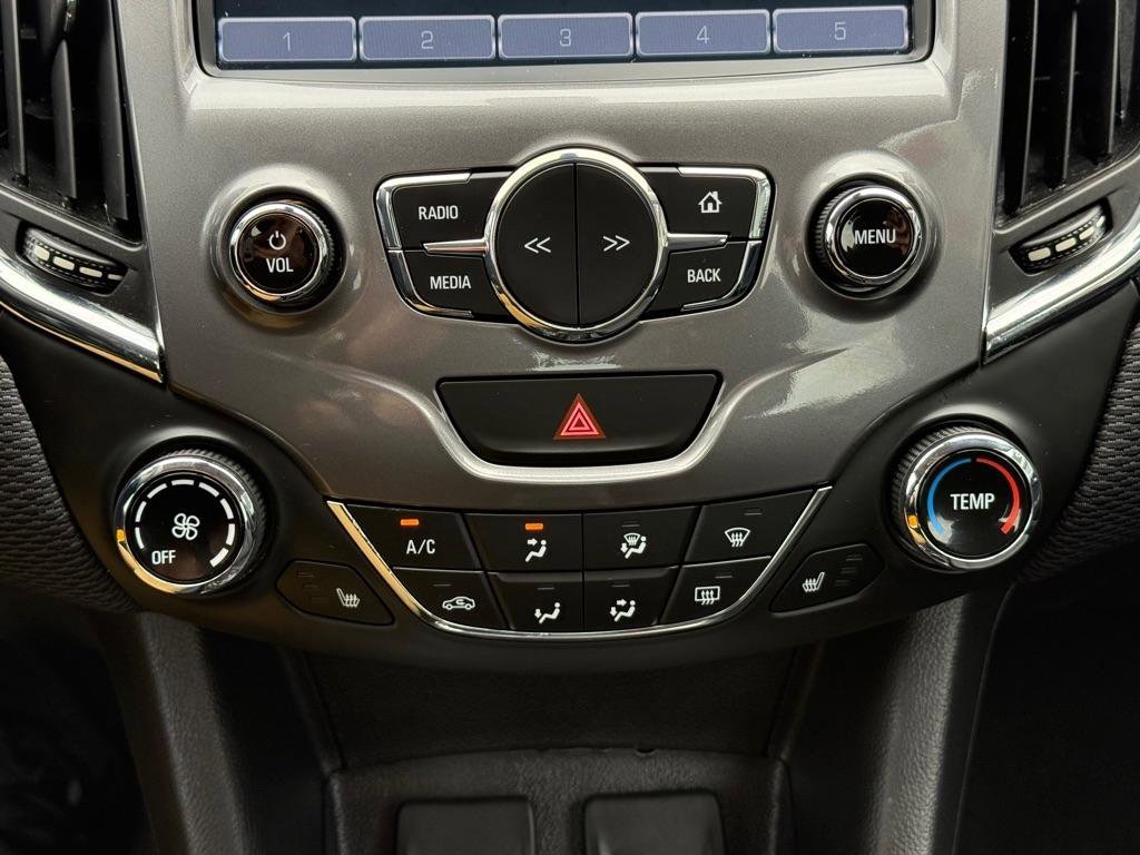 Used 2017 Chevrolet Cruze LT w/ Sun And Sound Package image 19