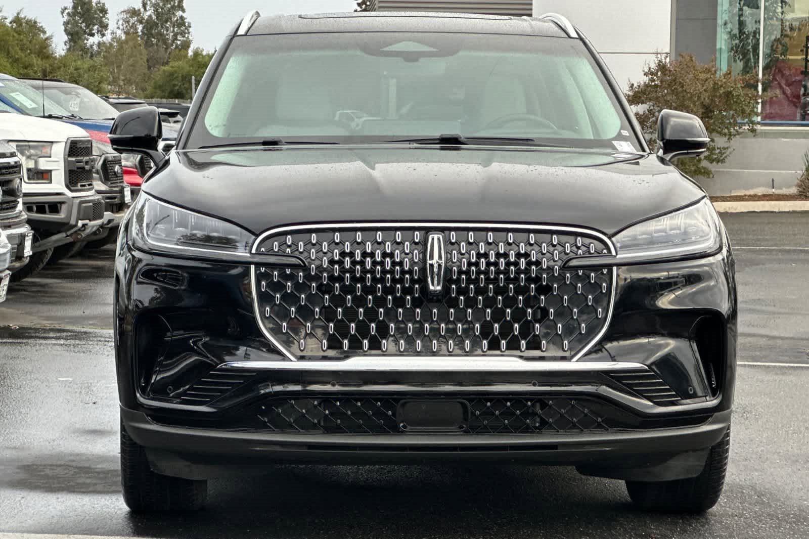 Used 2025 Lincoln Aviator Reserve image 10