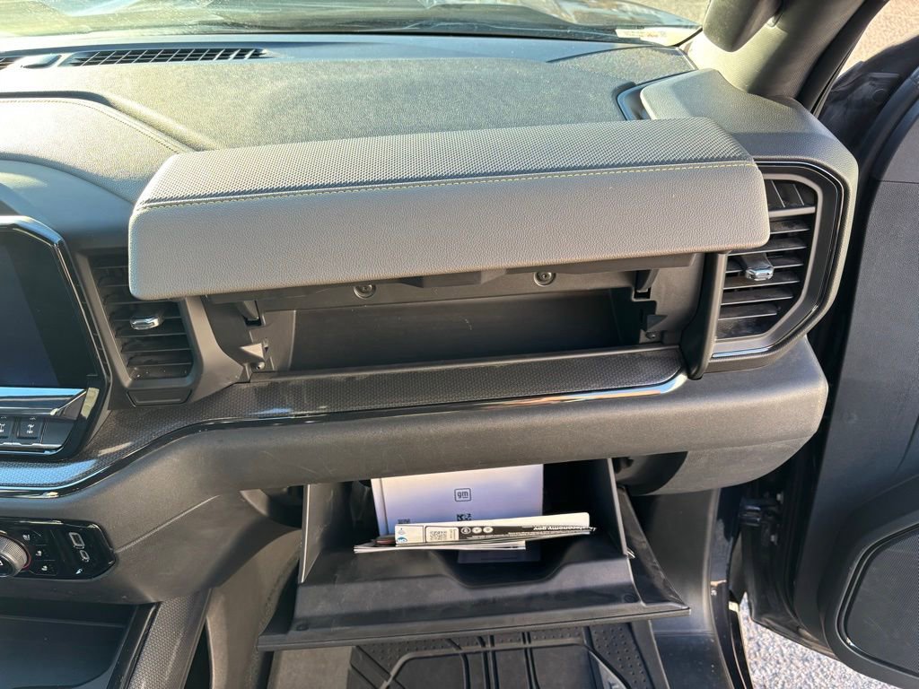 Used 2022 Chevrolet Silverado 1500 ZR2 w/ Technology Package image 37