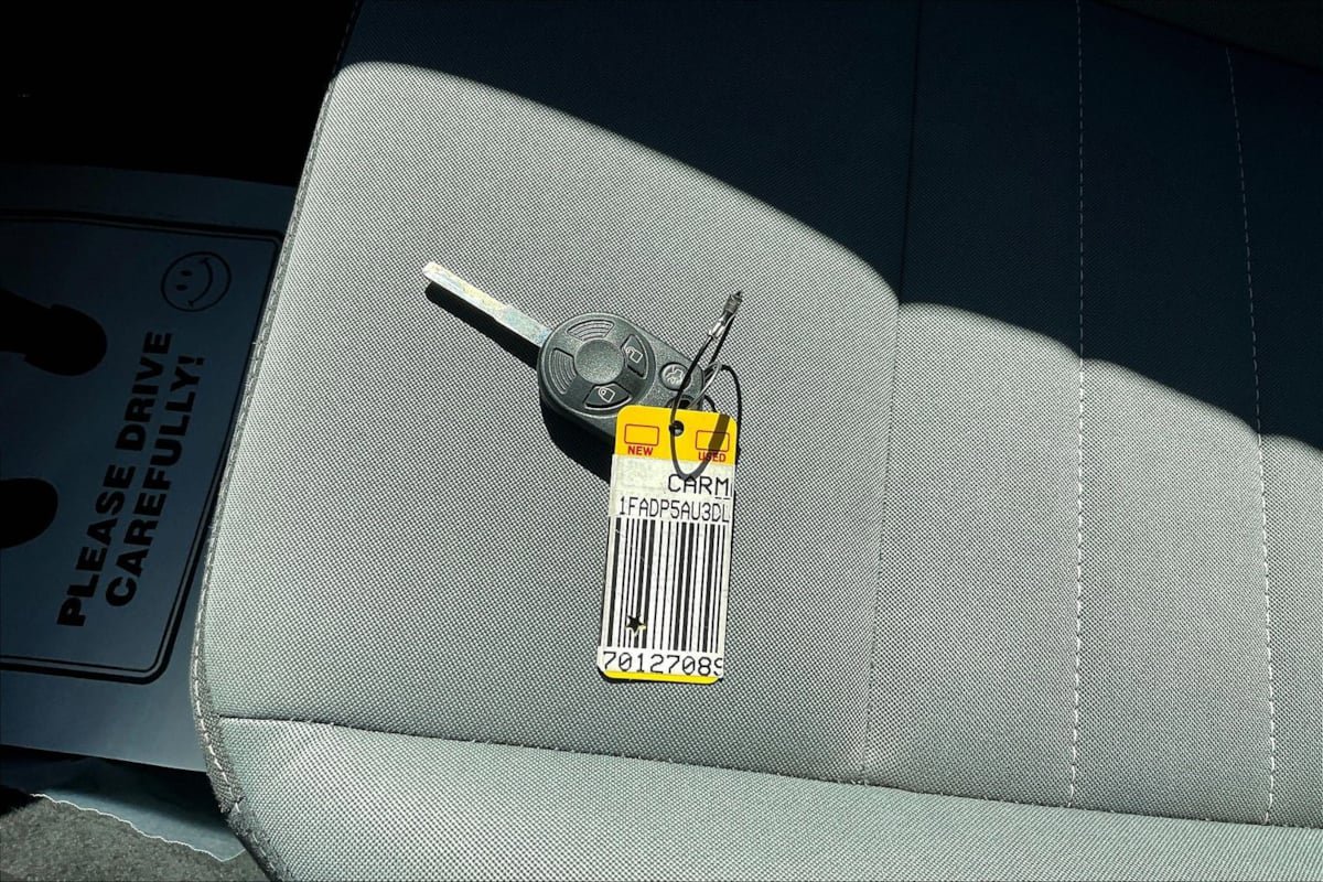 Used 2013 Ford C-MAX SE FWD image 33