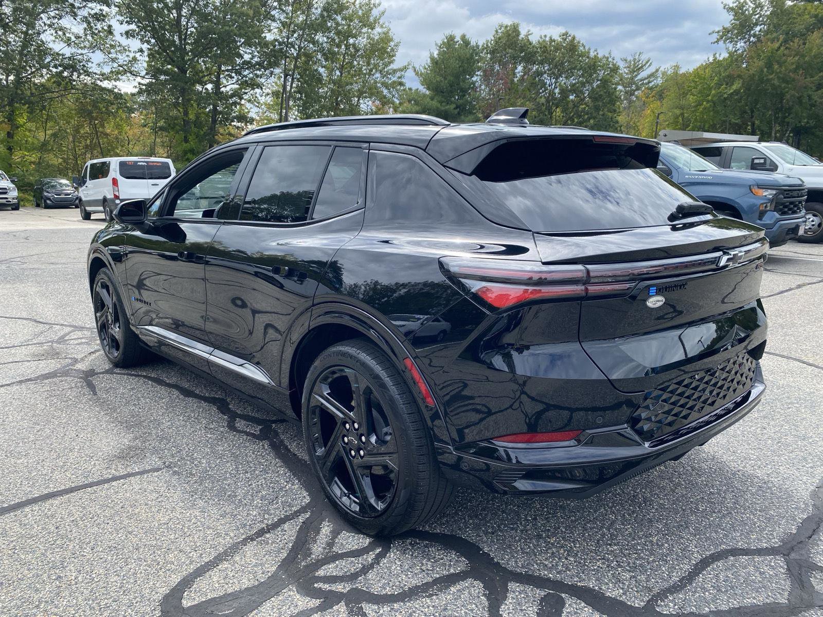 Used 2024 Chevrolet Equinox EV RS image 5
